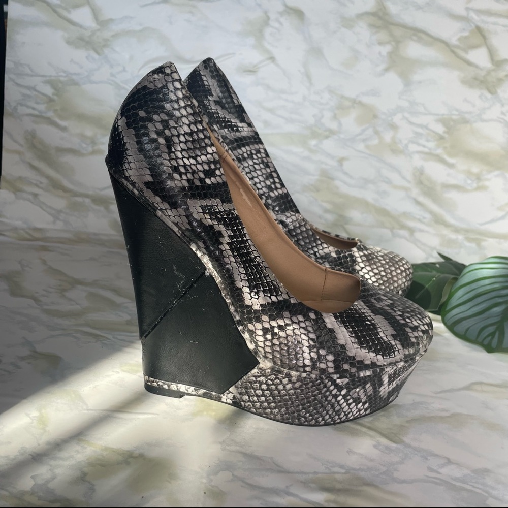 Shoe Dazzle Talitha Python Snake Print Faux Leath… - image 8